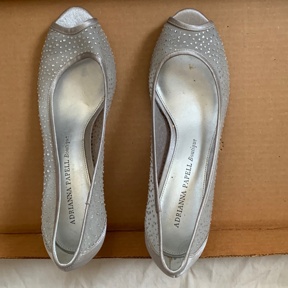 Adrianna papell peep toe heels